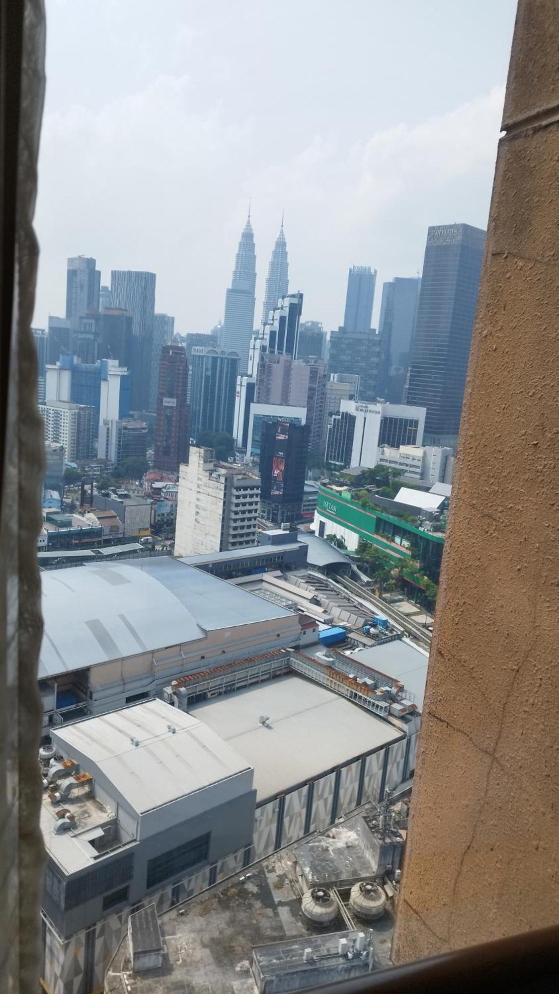 Golden Service At Times Square Kl Pangsapuri Kuala Lumpur